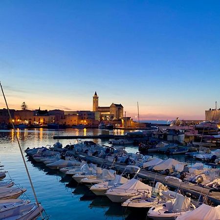 Casa Neva Apartment Trani Bagian luar foto