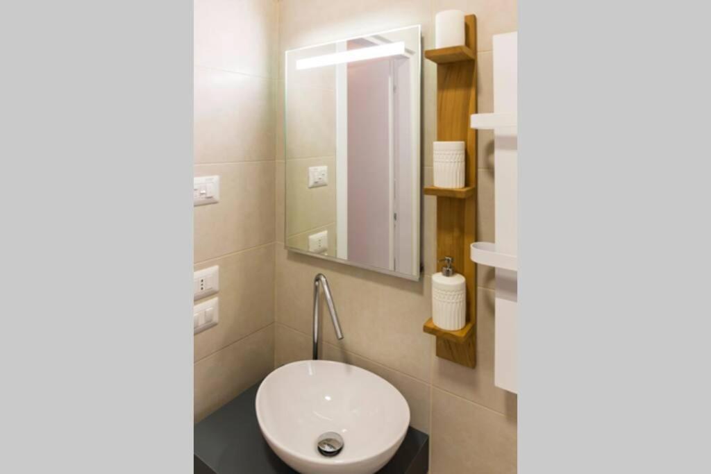 Casa Neva Apartment Trani Bagian luar foto